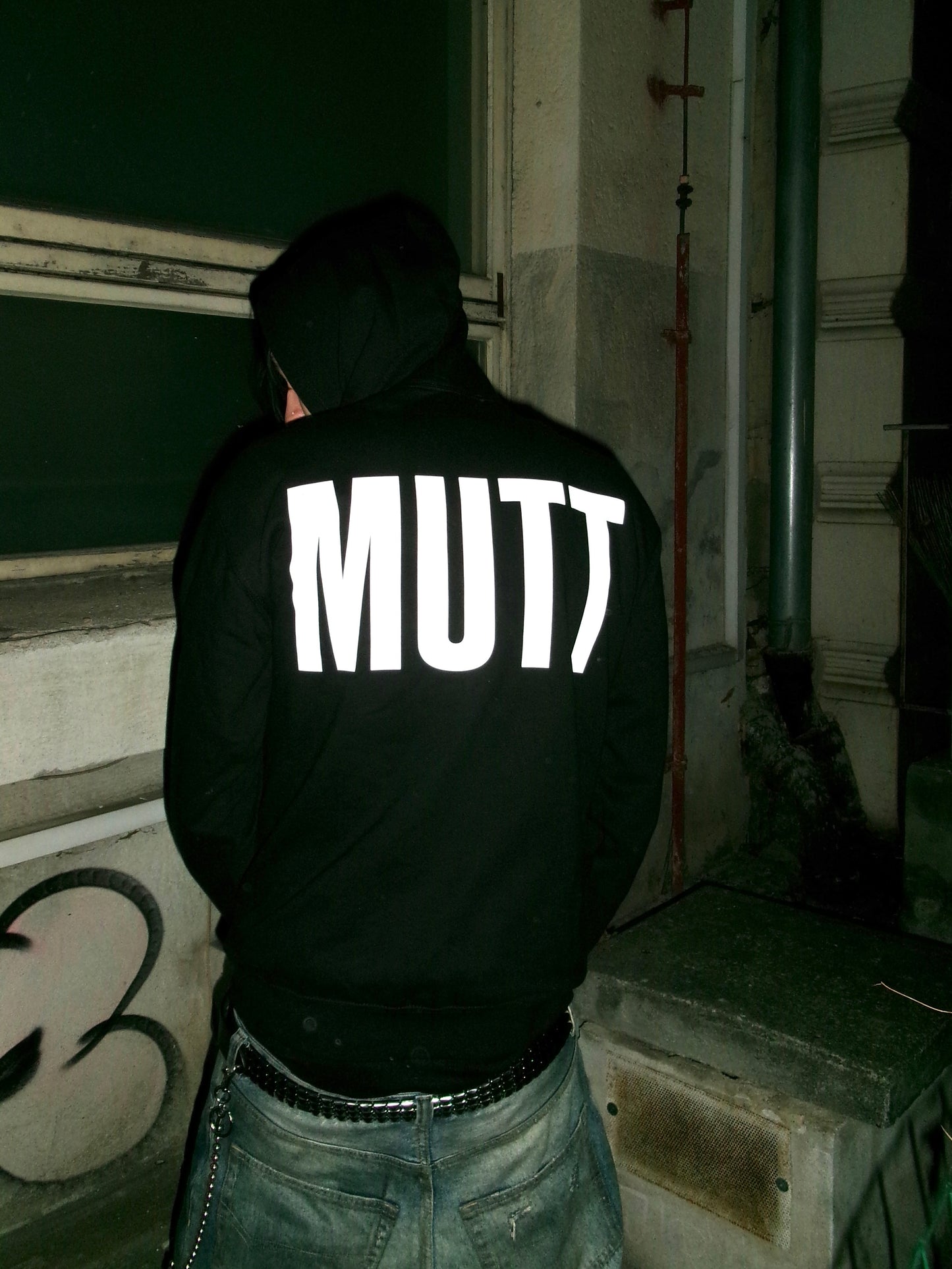 ISLAND MUTT HOODIE