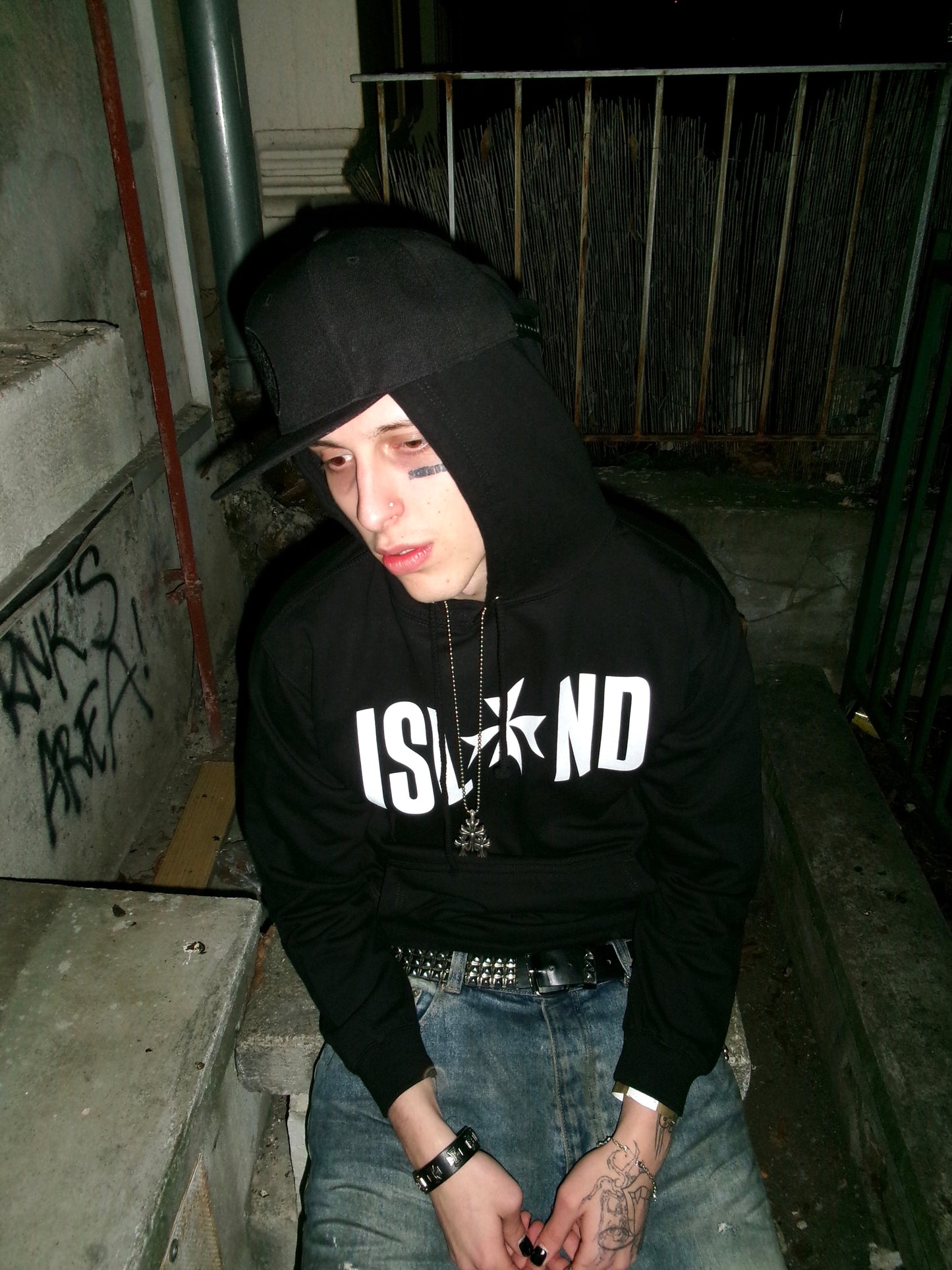 ISLAND MUTT HOODIE